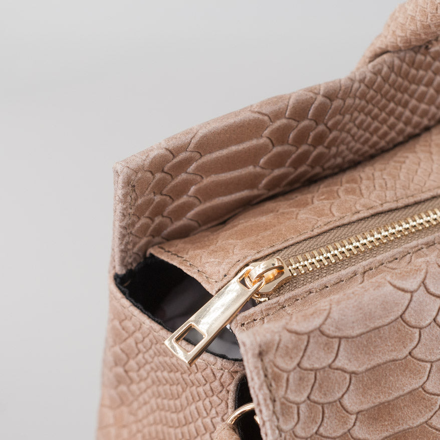 Modello Rachele — Taupe